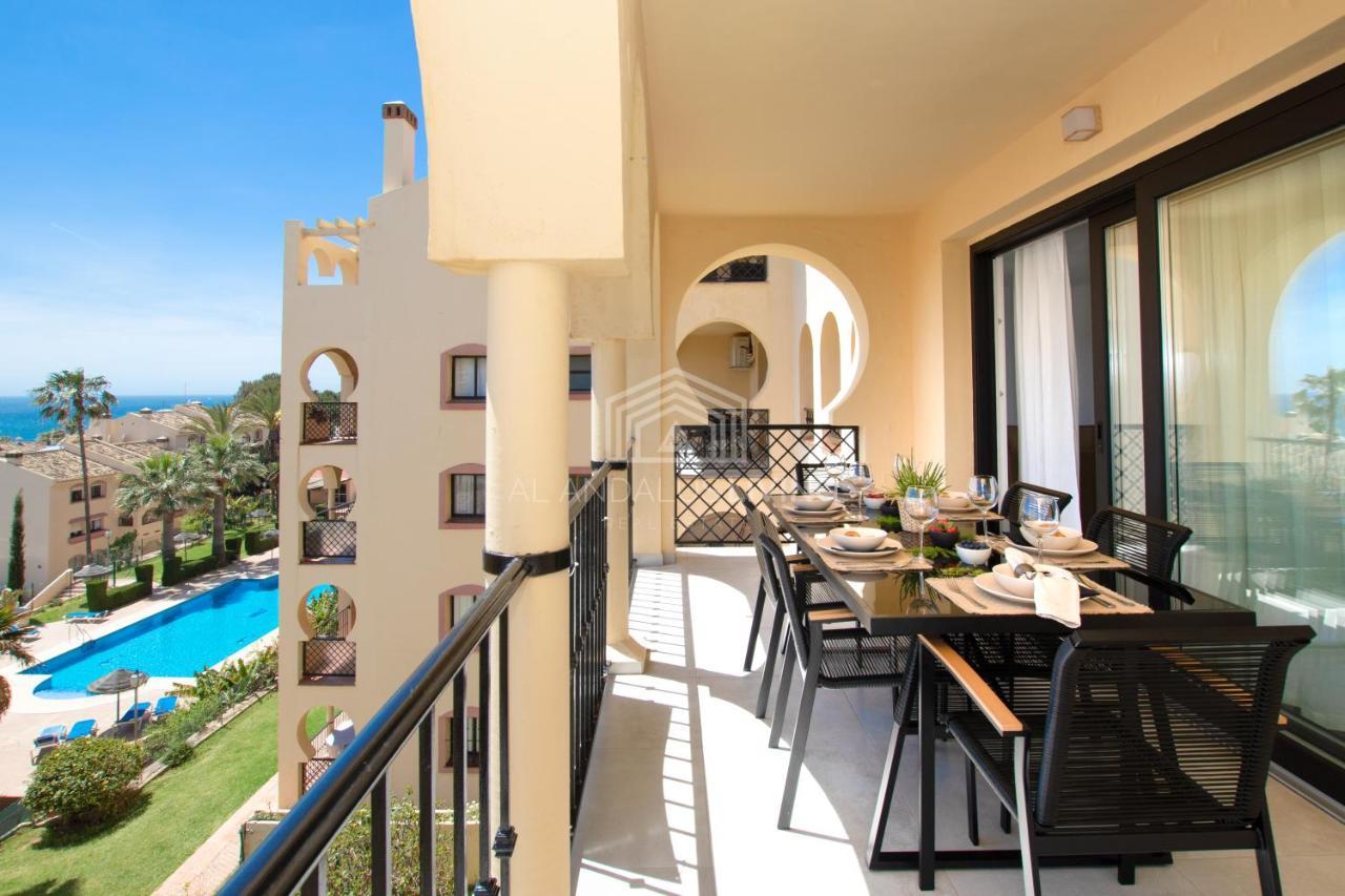 Panoramic Sea Views And Direct Access To The Beach From The Community In Torrenueva Apartment Malaga Exterior photo