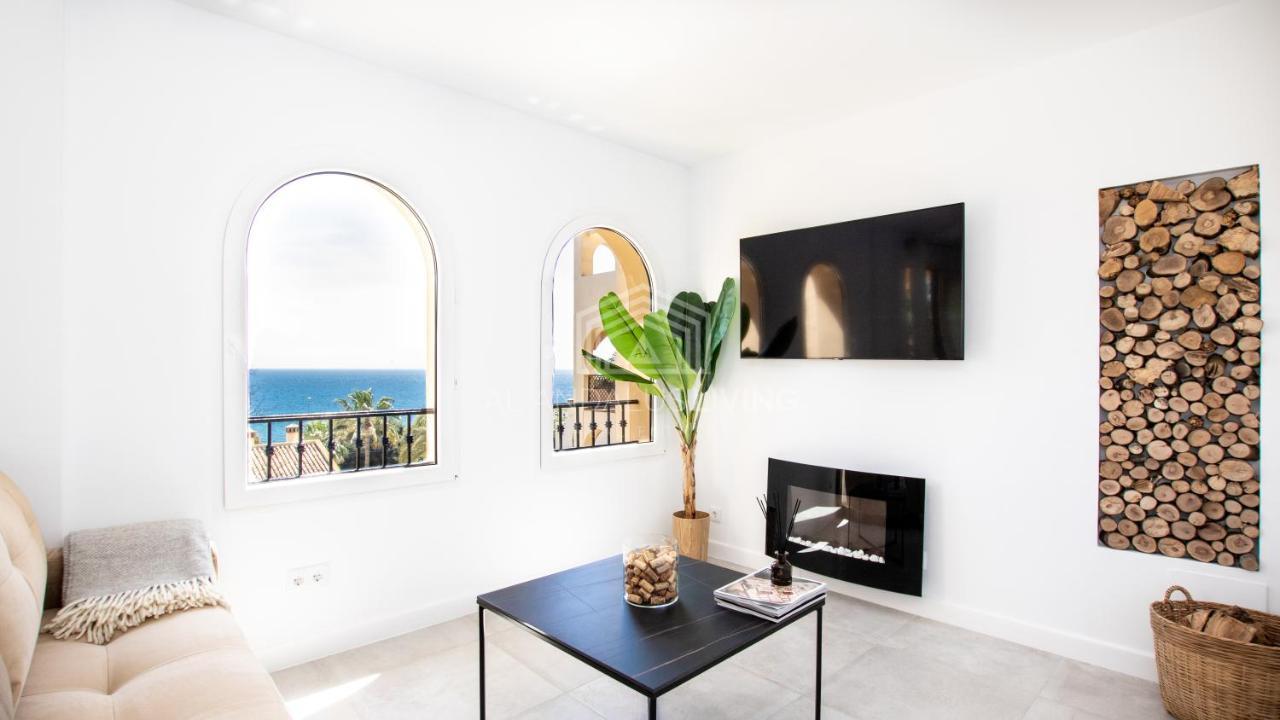 Panoramic Sea Views And Direct Access To The Beach From The Community In Torrenueva Apartment Malaga Exterior photo